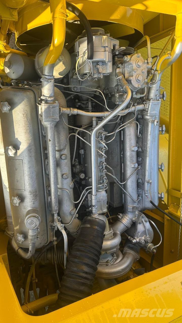 Kirovets K700A V8 Trattori