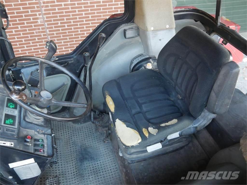 Case IH 844 XL+ Trattori