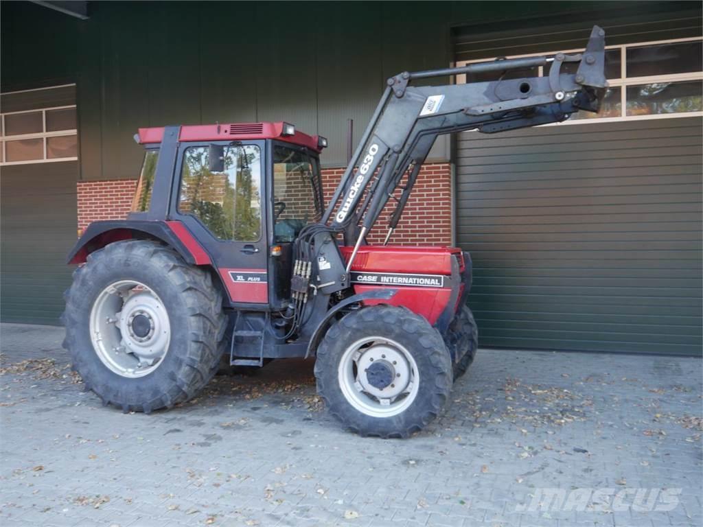 Case IH 844 XL+ Trattori