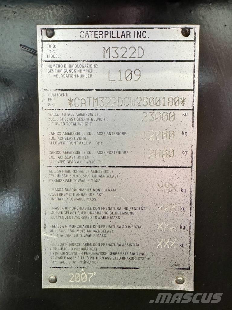 CAT M 322 D Escavatori gommati