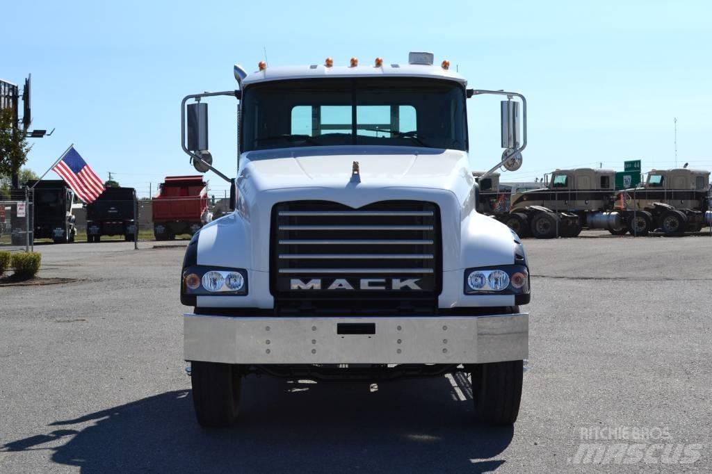 Mack Granite GU 713 Motrici e Trattori Stradali