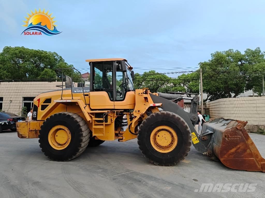 Volvo L 120 Pale gommate