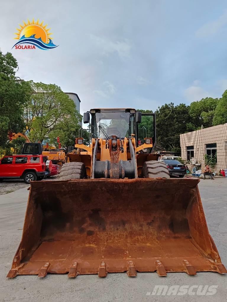 Volvo L 120 Pale gommate