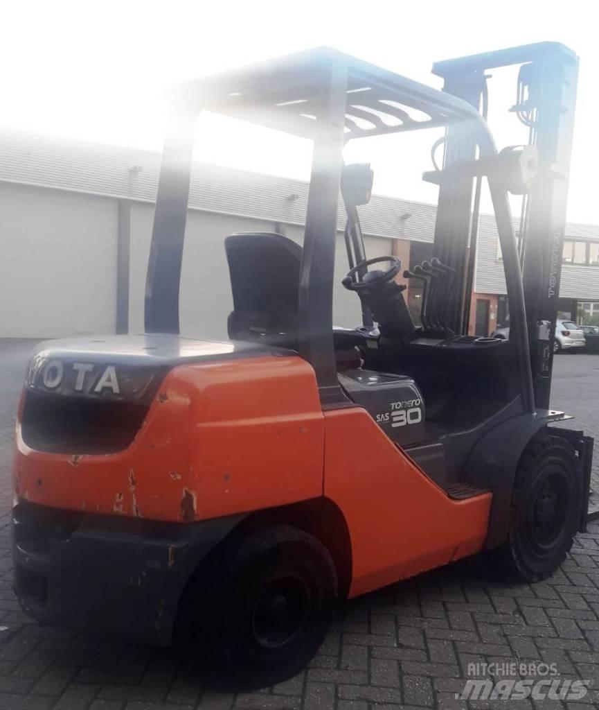 Toyota 8 FD F 30 Carrelli elevatori diesel