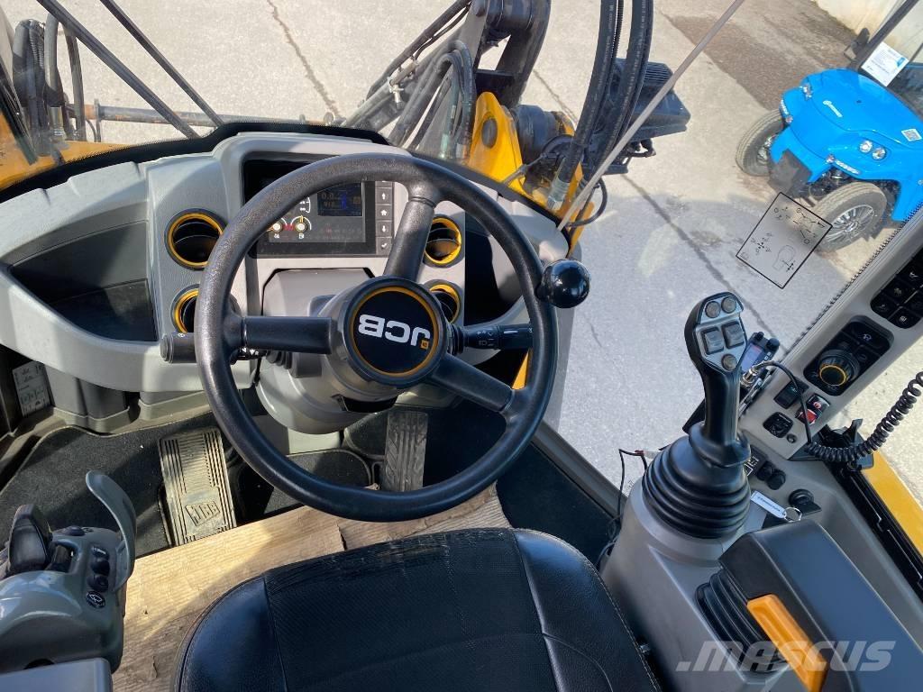JCB 411 HT T4F Pale gommate