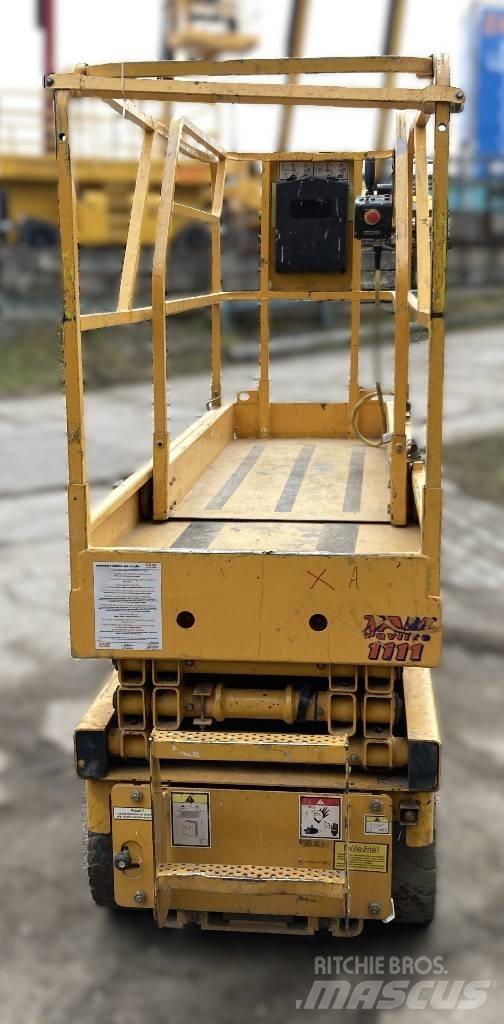 Haulotte Compact 8 Piattaforme a pantografo