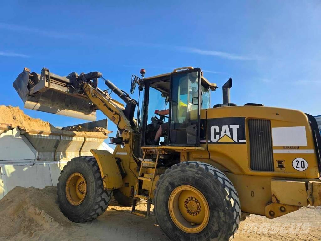 CAT 924 G Pale gommate