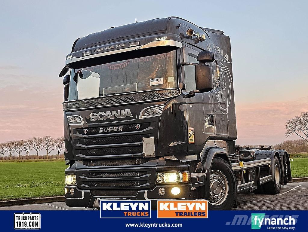 Scania R520 6x2*4 Camion con gancio di sollevamento