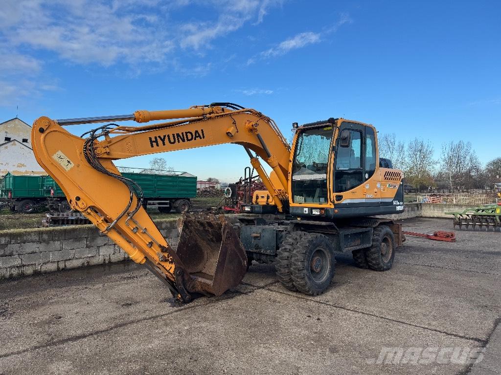 Hyundai R140W-9A Escavatori gommati