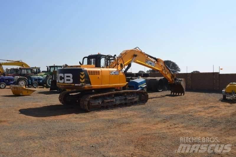 JCB JS205 Miniescavatori