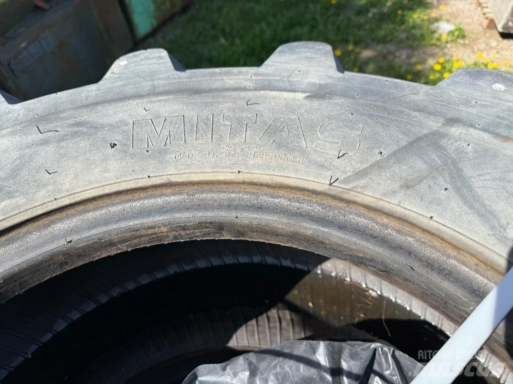 Mitas 405/70-20 Pneumatici, ruote e cerchioni