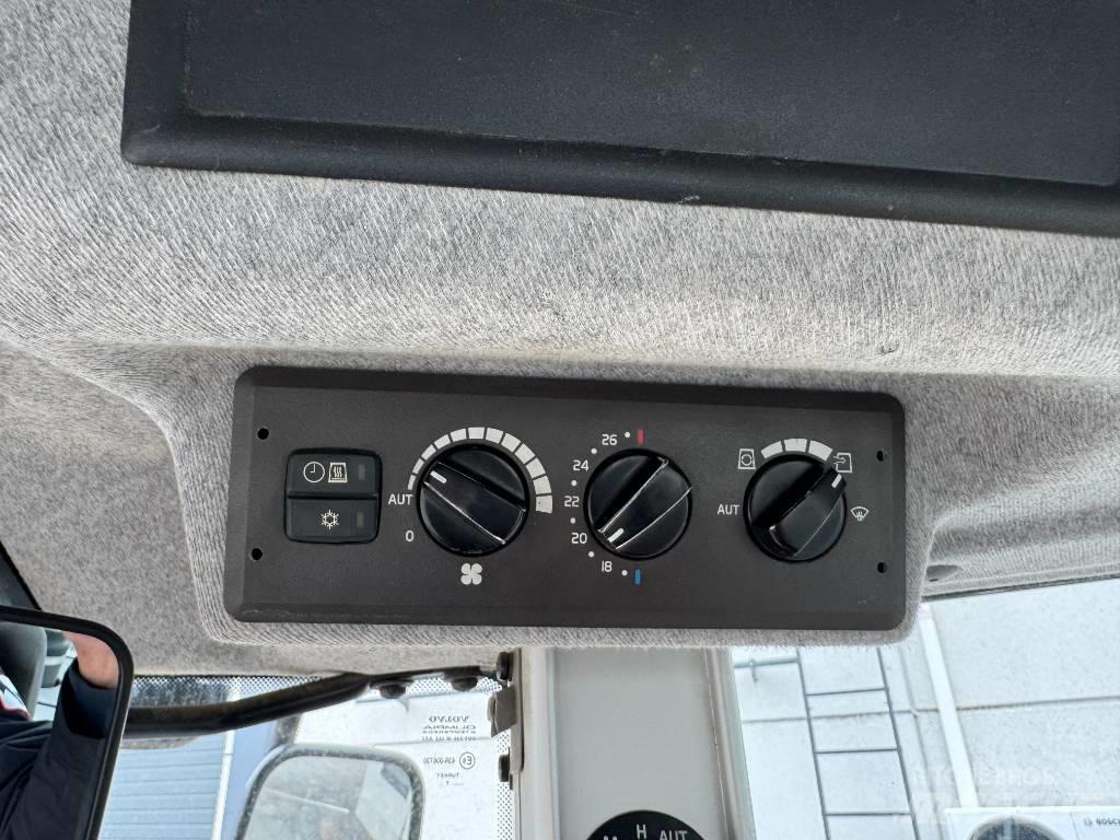 Volvo L 60 F Pale gommate