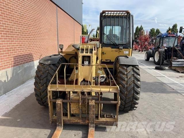 CAT TH62 Sollevatori telescopici per agricoltura