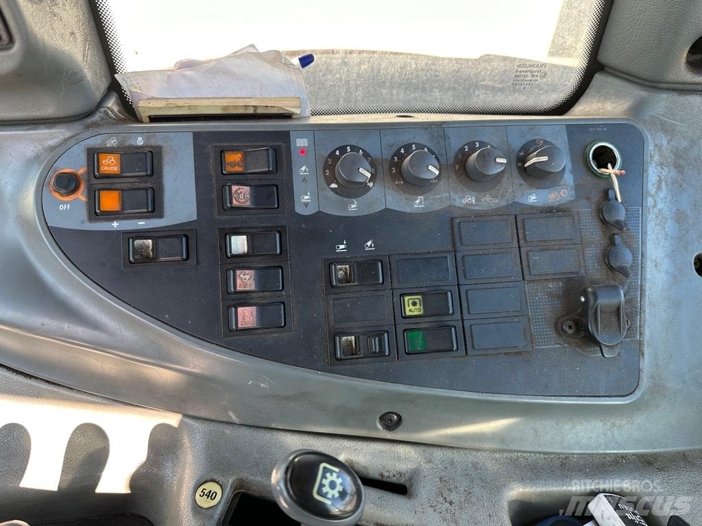 Valtra N101 Trattori