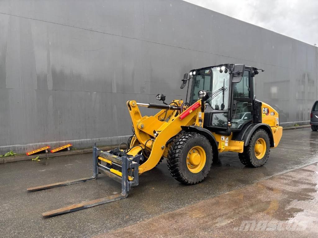 CAT 906 Pale gommate