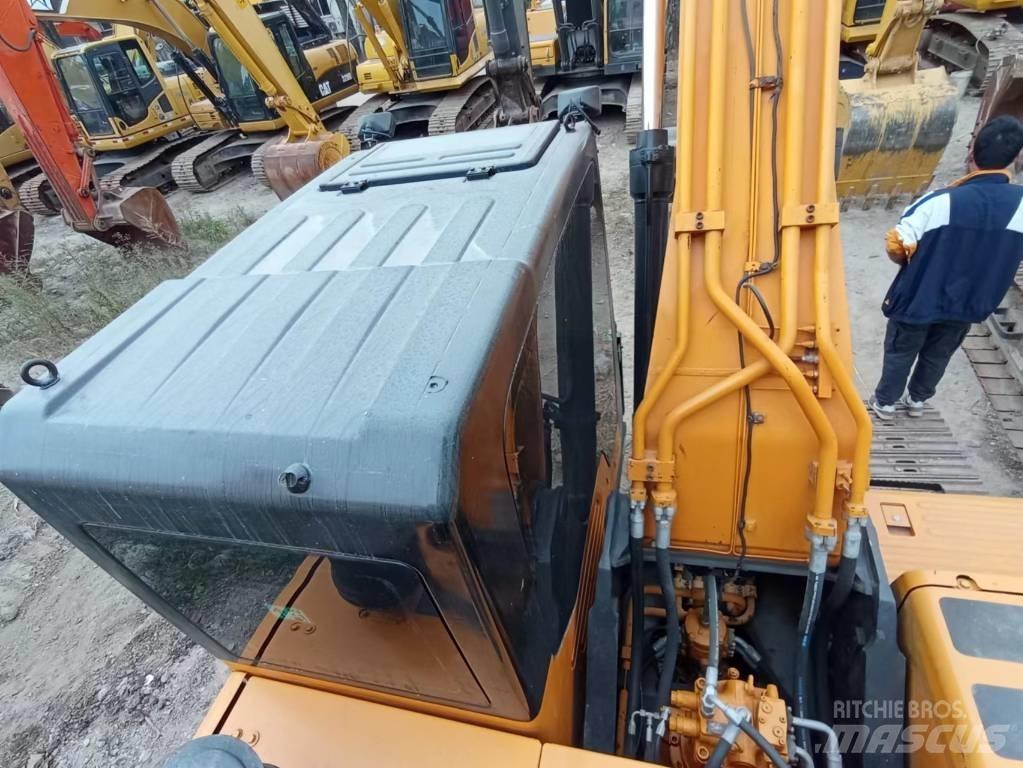 Hyundai Robex 215-9T Escavatori cingolati