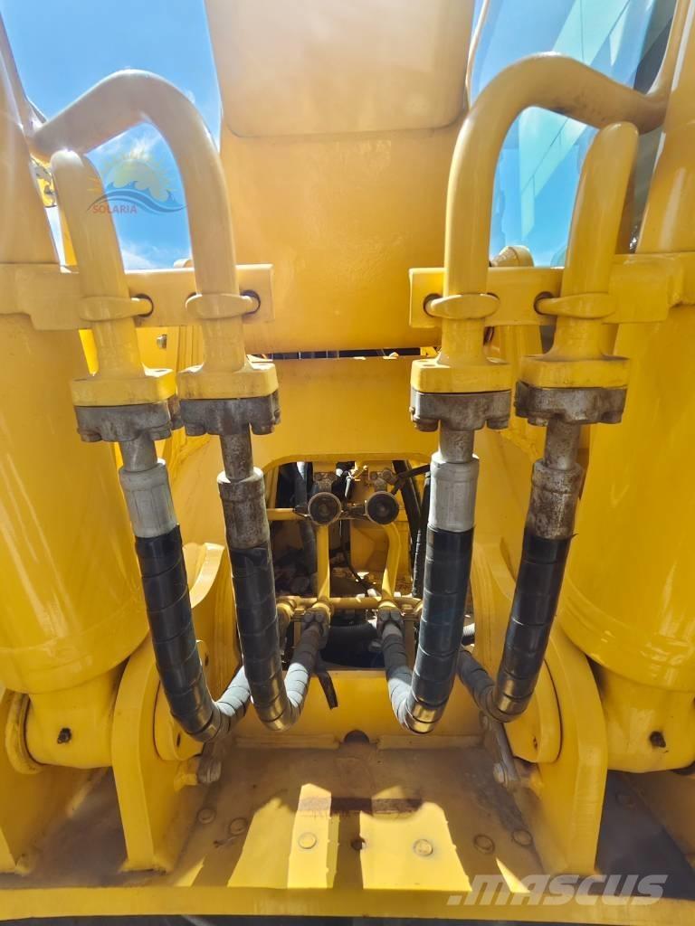 Komatsu PC 220-8 Escavatori cingolati