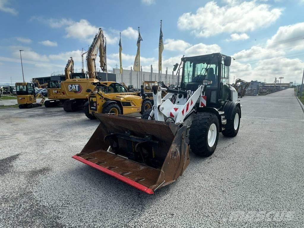 CAT 908 M Pale gommate