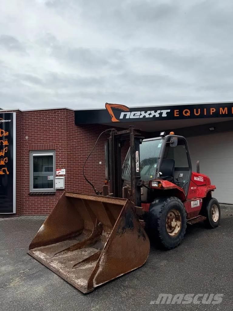 Manitou MC 30 D Elevatore per esterni
