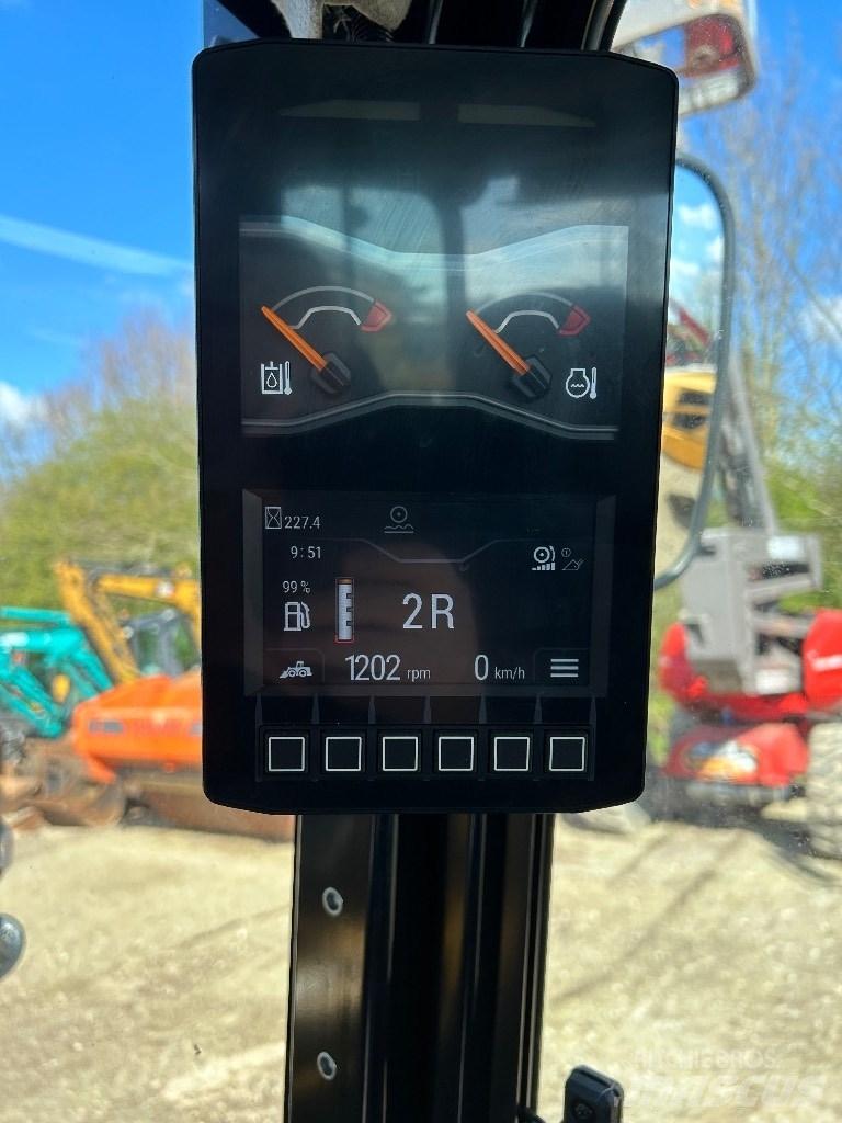 CAT 906 Pale gommate