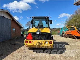 CAT 906 Pale gommate