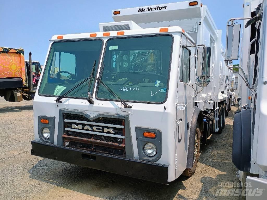 Mack LEU 613 Camion dei rifiuti