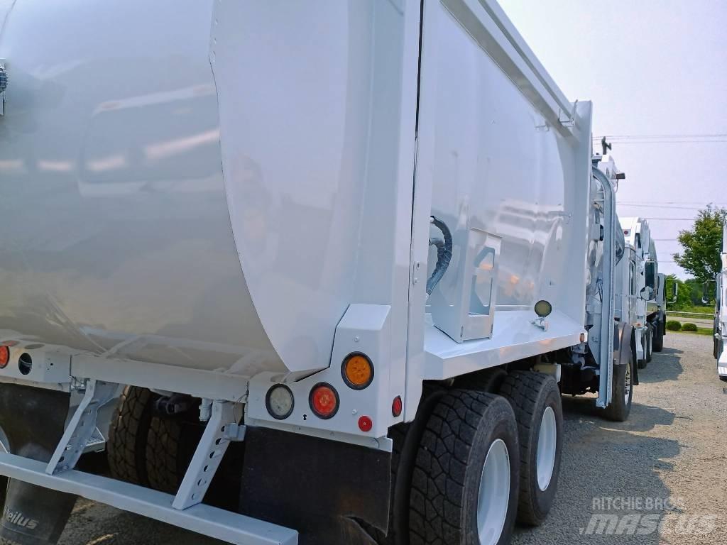 Mack LEU 613 Camion dei rifiuti