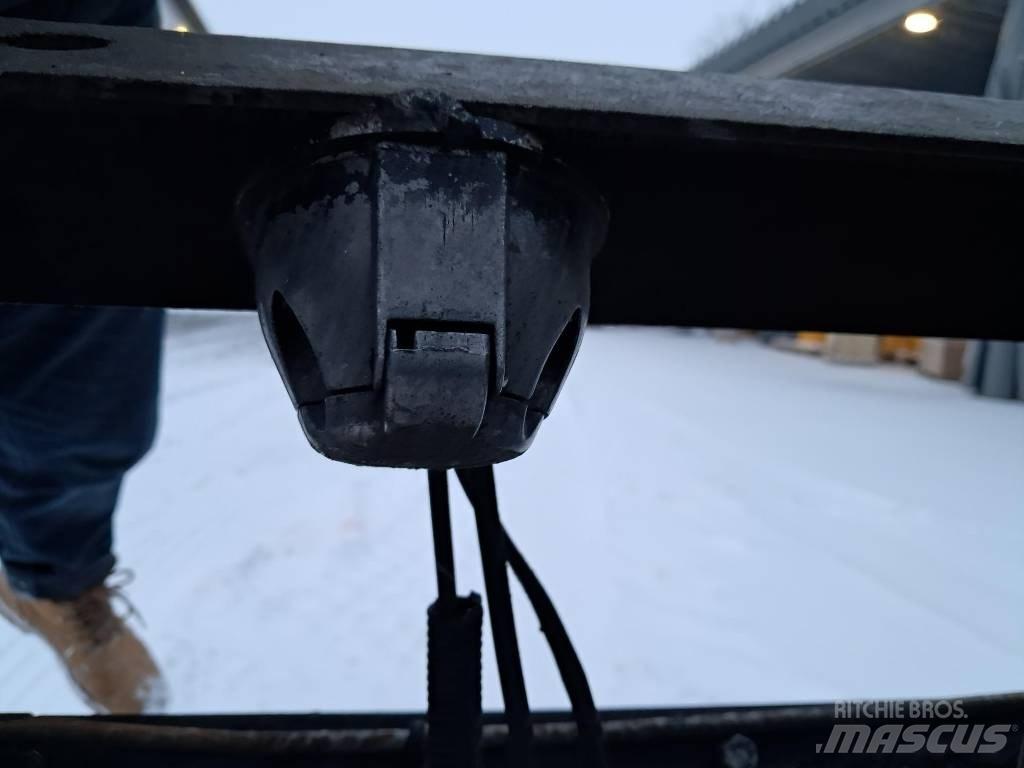 JCB 418 K Pale gommate