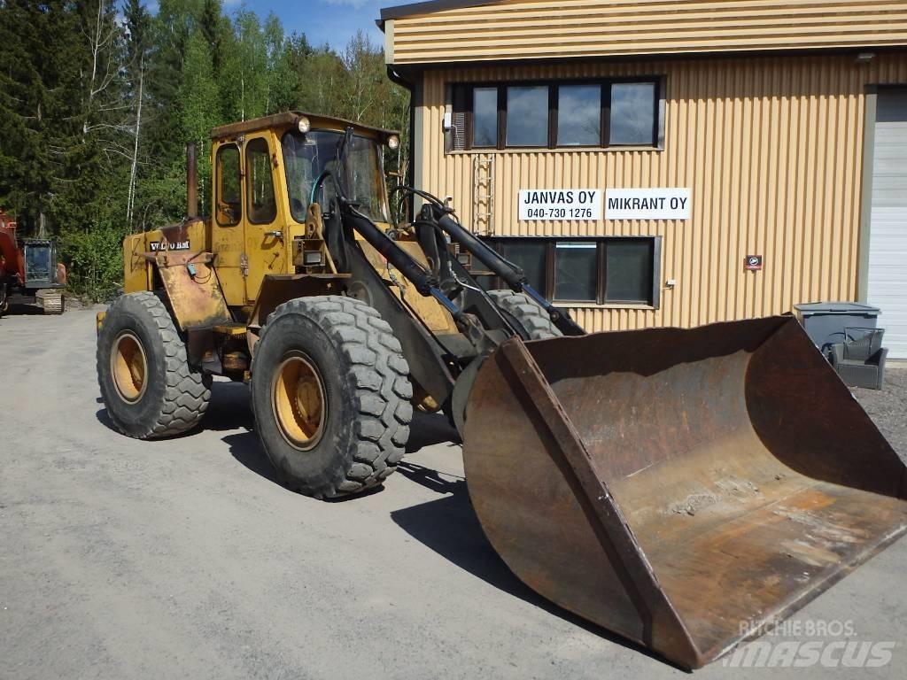Volvo BM 4400 Pale gommate