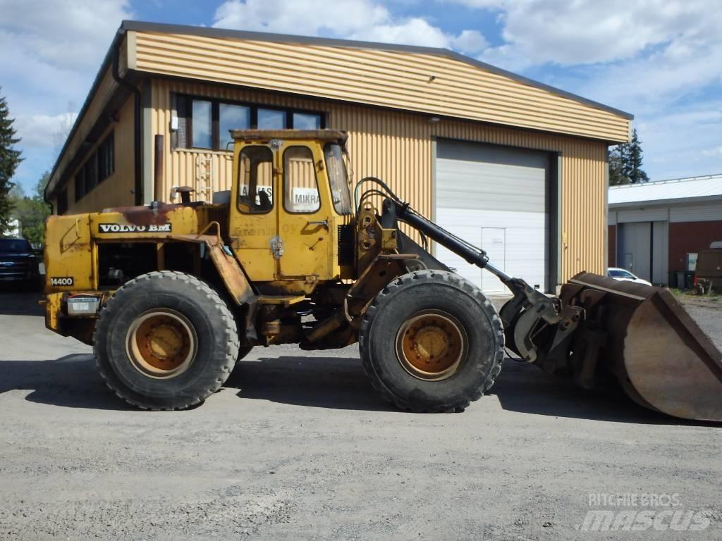 Volvo BM 4400 Pale gommate