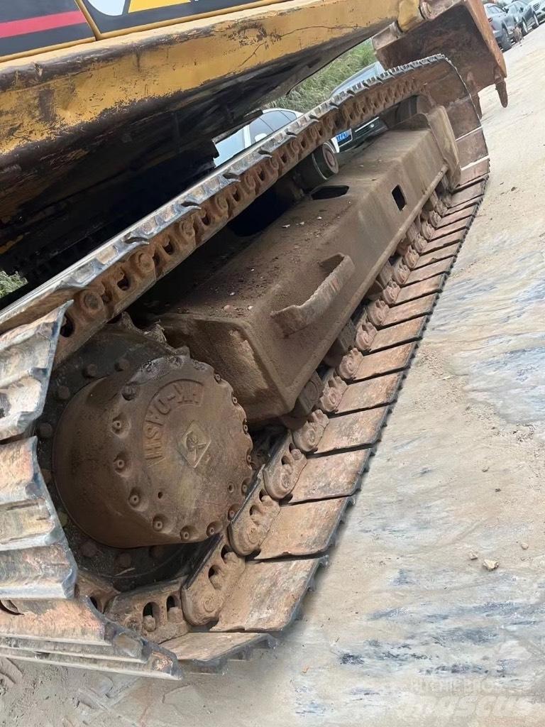 CAT 313 D Escavatori cingolati