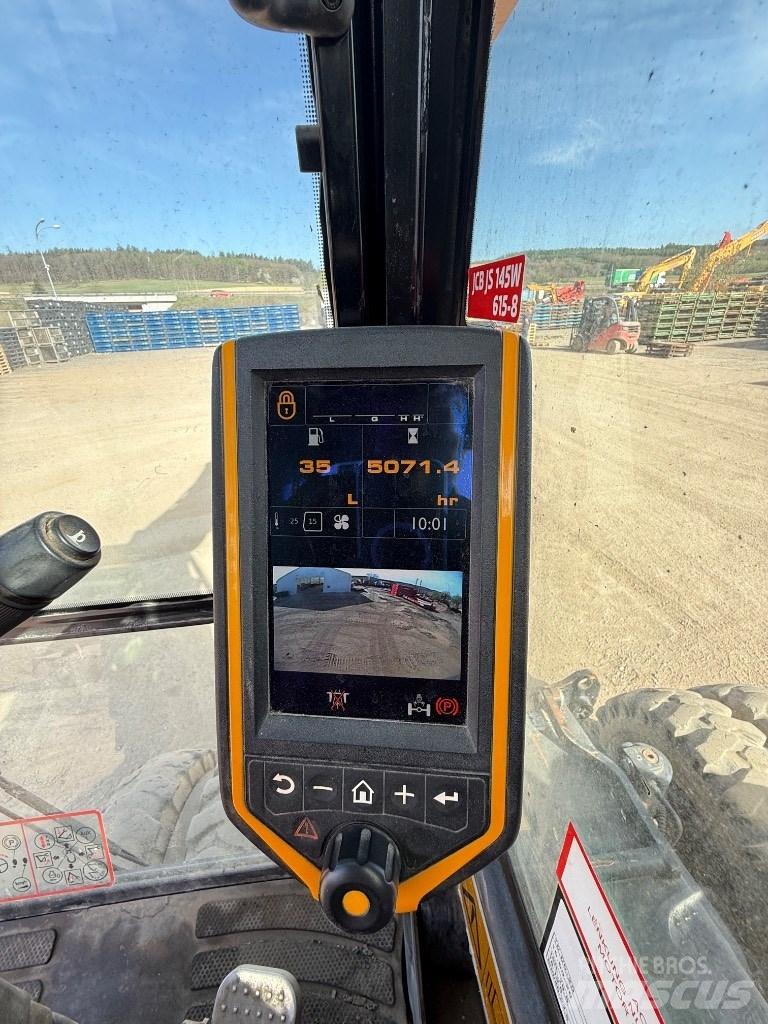 JCB JS 145 W Escavatori gommati