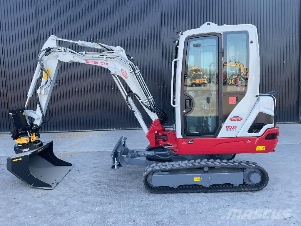 Takeuchi TB 225 Miniescavatori