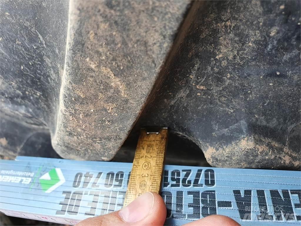 BKT 270/95R48 x2 Pneumatici, ruote e cerchioni