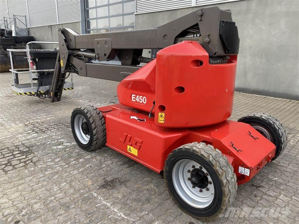 JLG E450AJ Piattaforme a braccio articolato