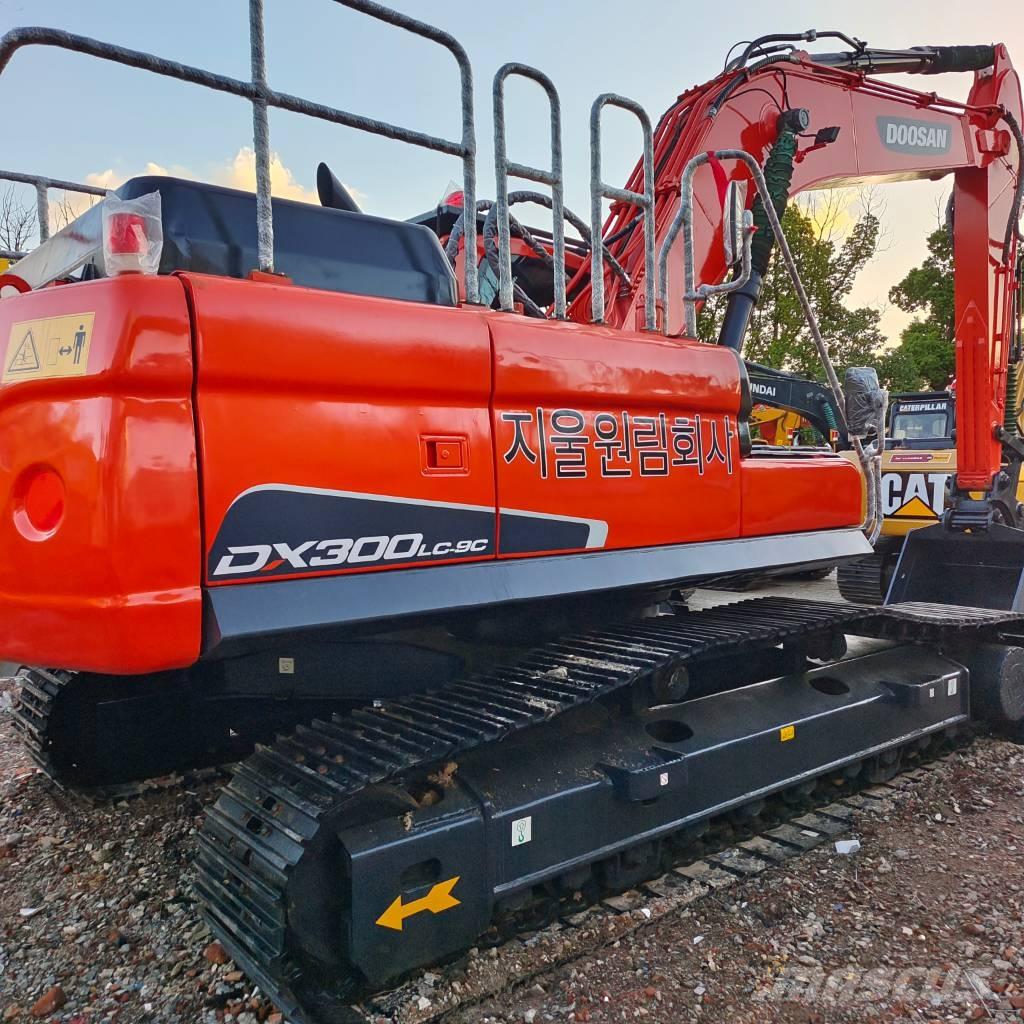 Doosan DX 300LC Escavatori cingolati