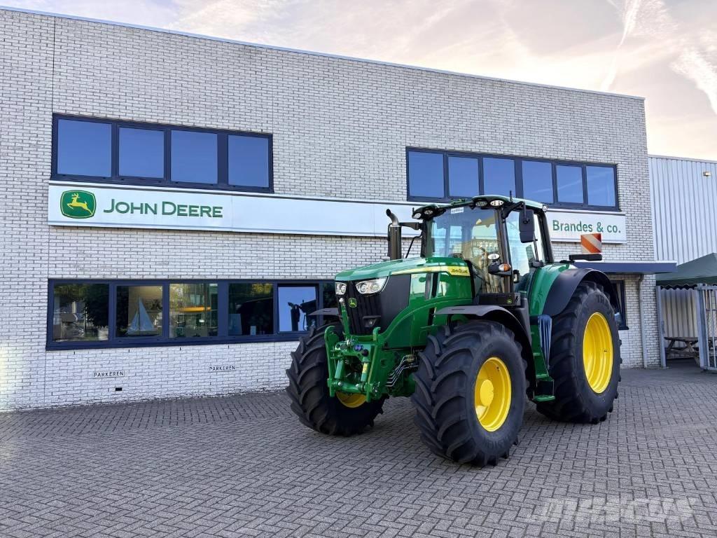 John Deere 6M200 Trattori