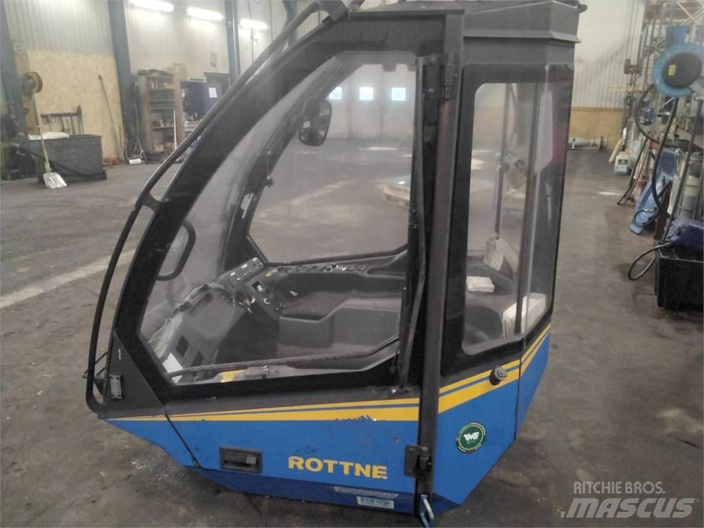 Rottne H20 Cabine e interni