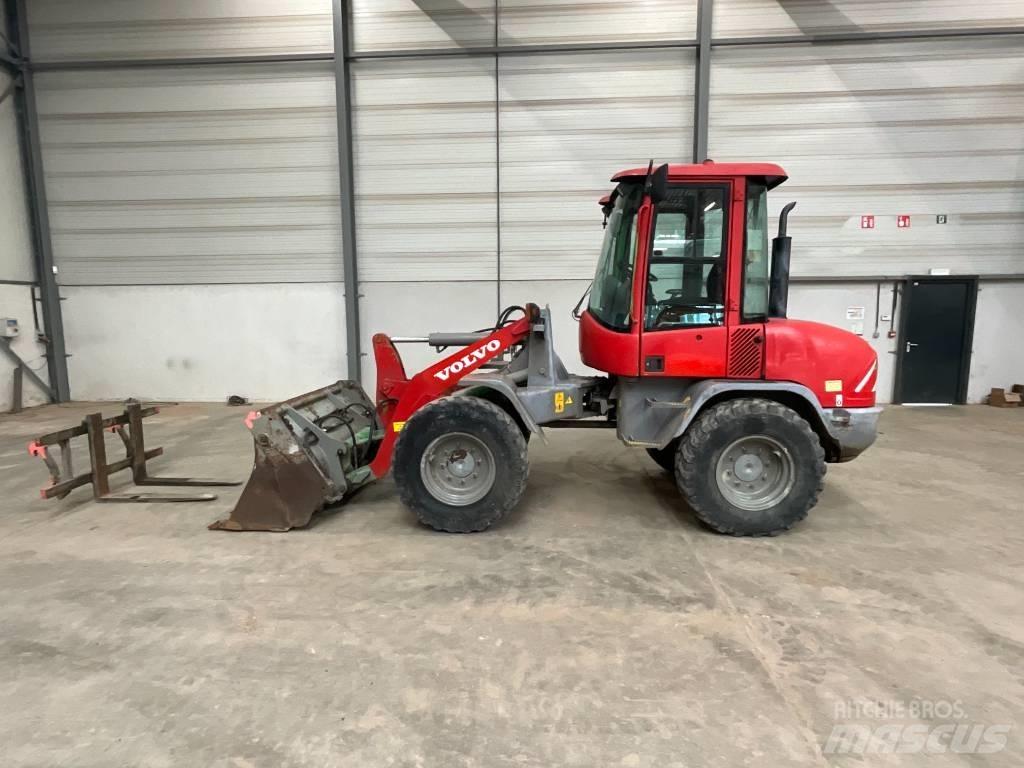 Volvo L 30 B-Z/X Pale gommate