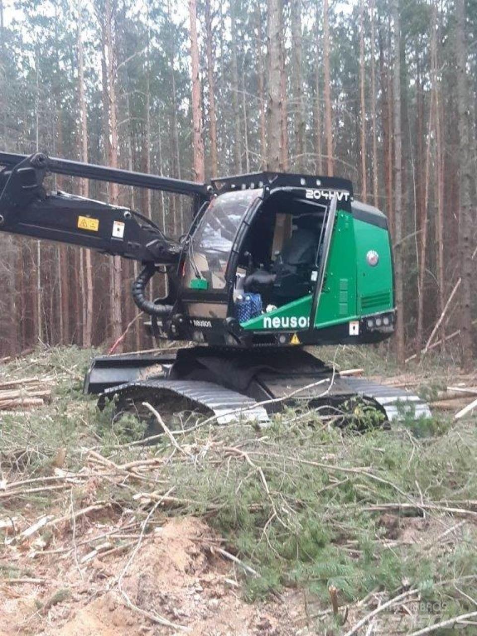 Neuson 204 HVT Abbattitrici, Disboscatrici
