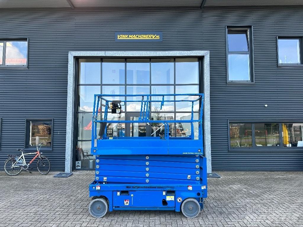 Haulotte Compact 14 Piattaforme a pantografo
