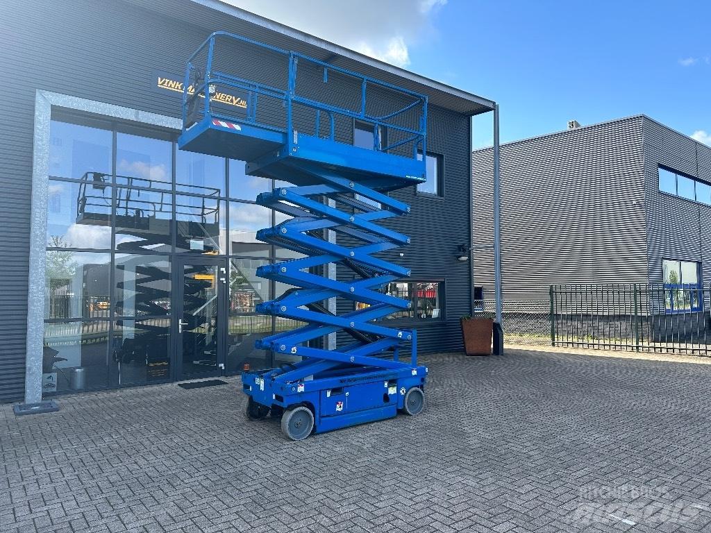 Haulotte Compact 14 Piattaforme a pantografo