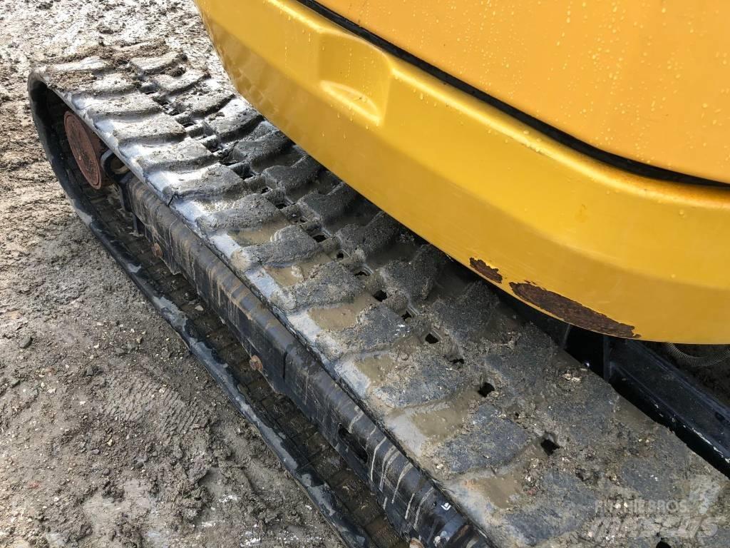 CAT 302.7 D Miniescavatori