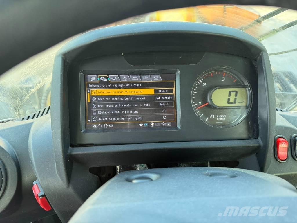 Komatsu WA 475-10E0 Pale gommate