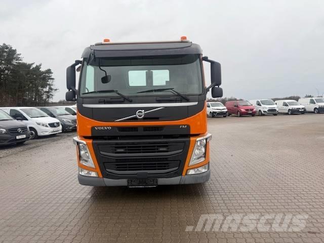 Volvo FM 410 Camion con gancio di sollevamento