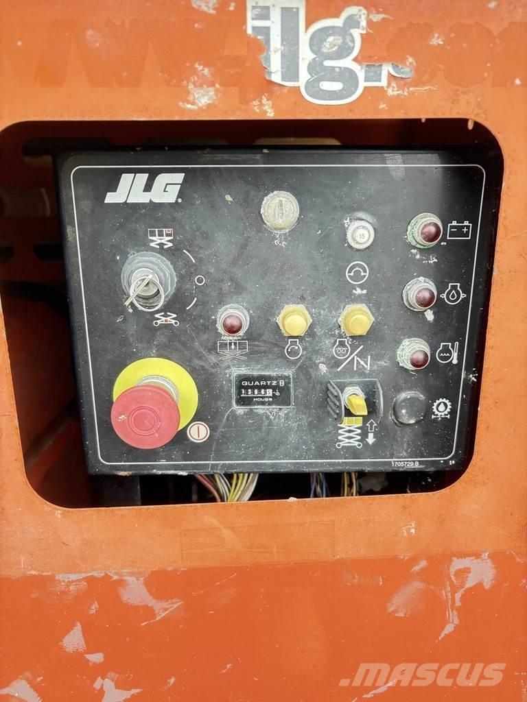 JLG 260 mrt Piattaforme a pantografo