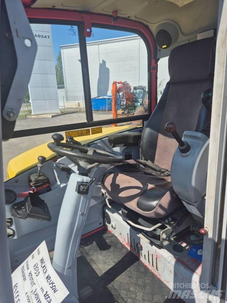Wacker Neuson 6503 Escavatori gommati