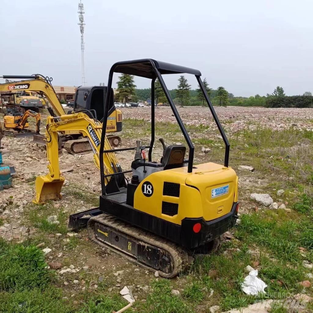 Komatsu PC 18 Miniescavatori