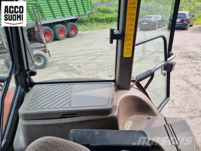 New Holland M100 Trattori