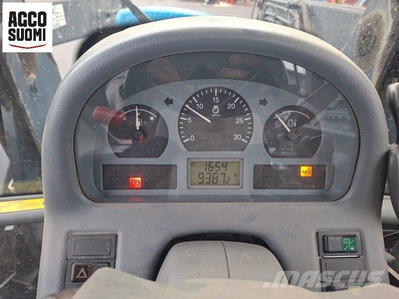 Valtra 6750 HITECH Trattori